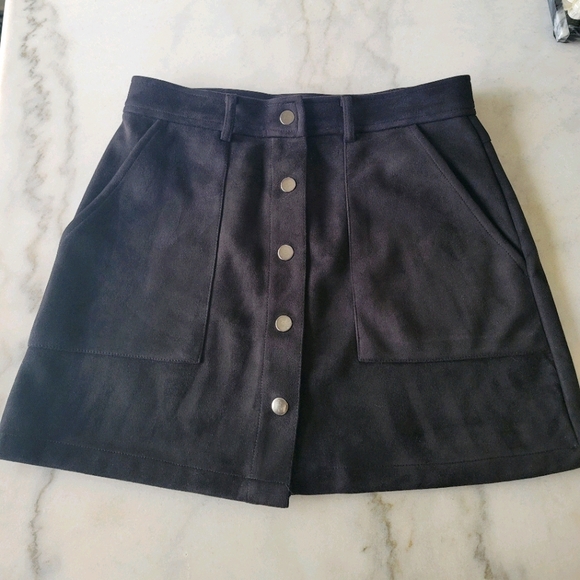 Forever 21 Dresses & Skirts - Black suede Skirt
